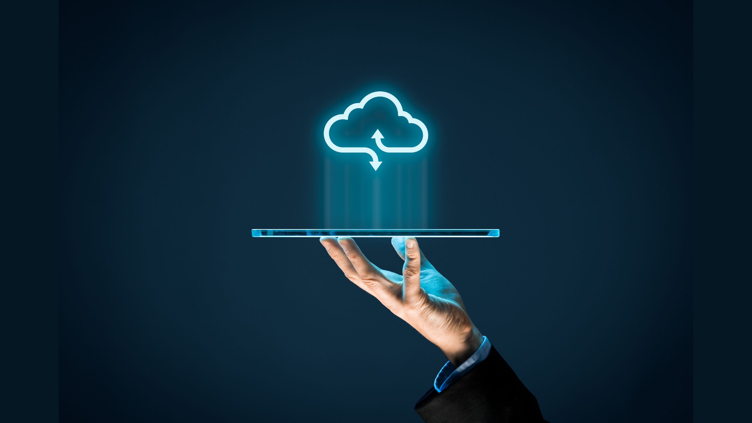 The Trillion-Dollar Clound Market - Image Header